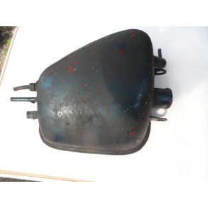 Triumph brugt olietank. model ? ok