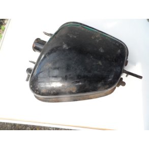 Triumph brugt olietank. model ? ok