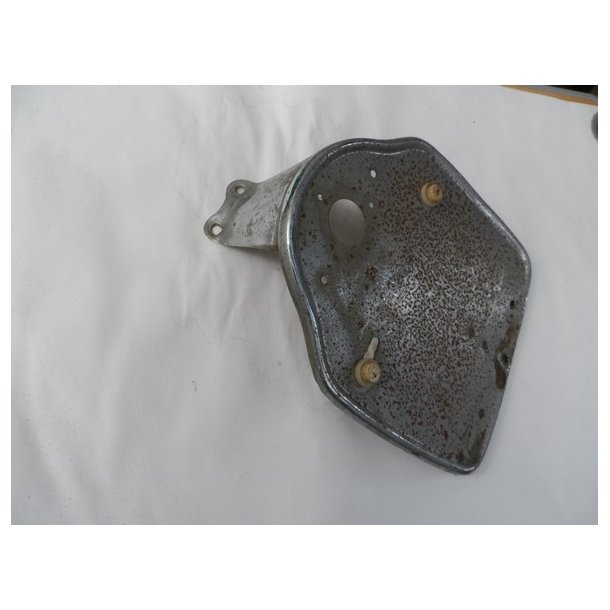 Nummerplade og baglygte holder. rust p�.
