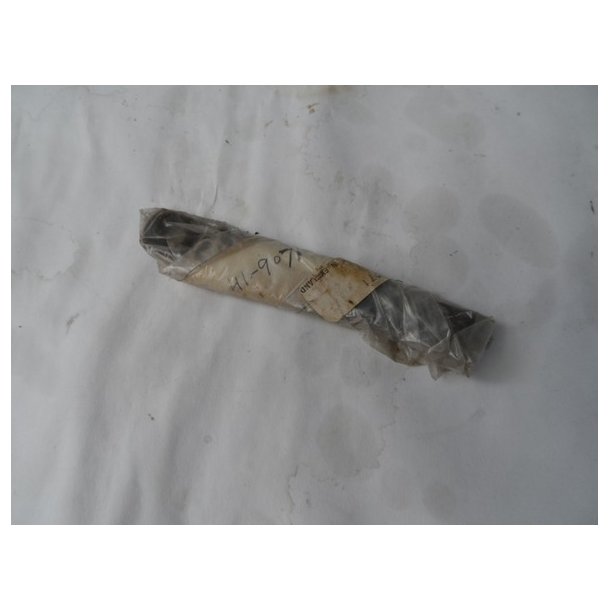 BSA nyt beslag jern 41-9071. hul i begge ender.