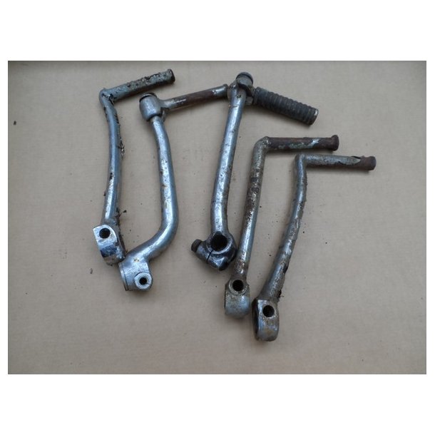 BSA/Triumph diverse brugte kickstartere. rustne. stk.