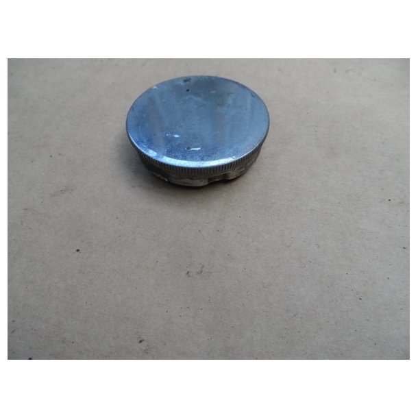 Tankd�ksel 65 mm lidt rust.
