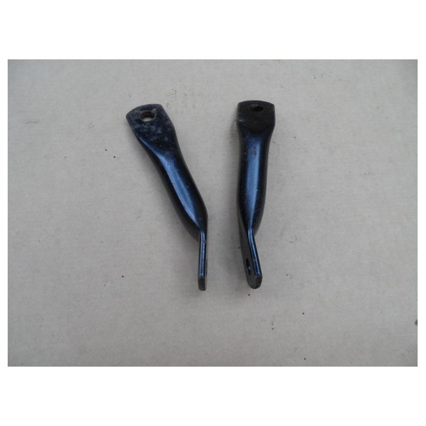 BSA Forreste motoroph�ng beslag s�t. 82-9379.