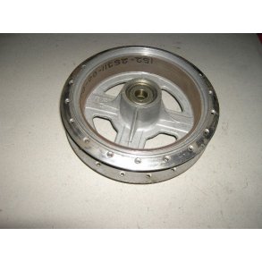 Yamaha baghjulsnav med bremsetromle.Ny,152-25311-00-00