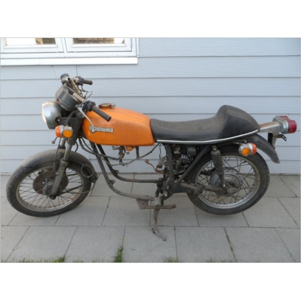 Suzuki GT380L- 3 cyl 2 takt. 1974. adskilt.