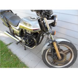 Honda CB400N -2 cyl. 1984. Grmetal.